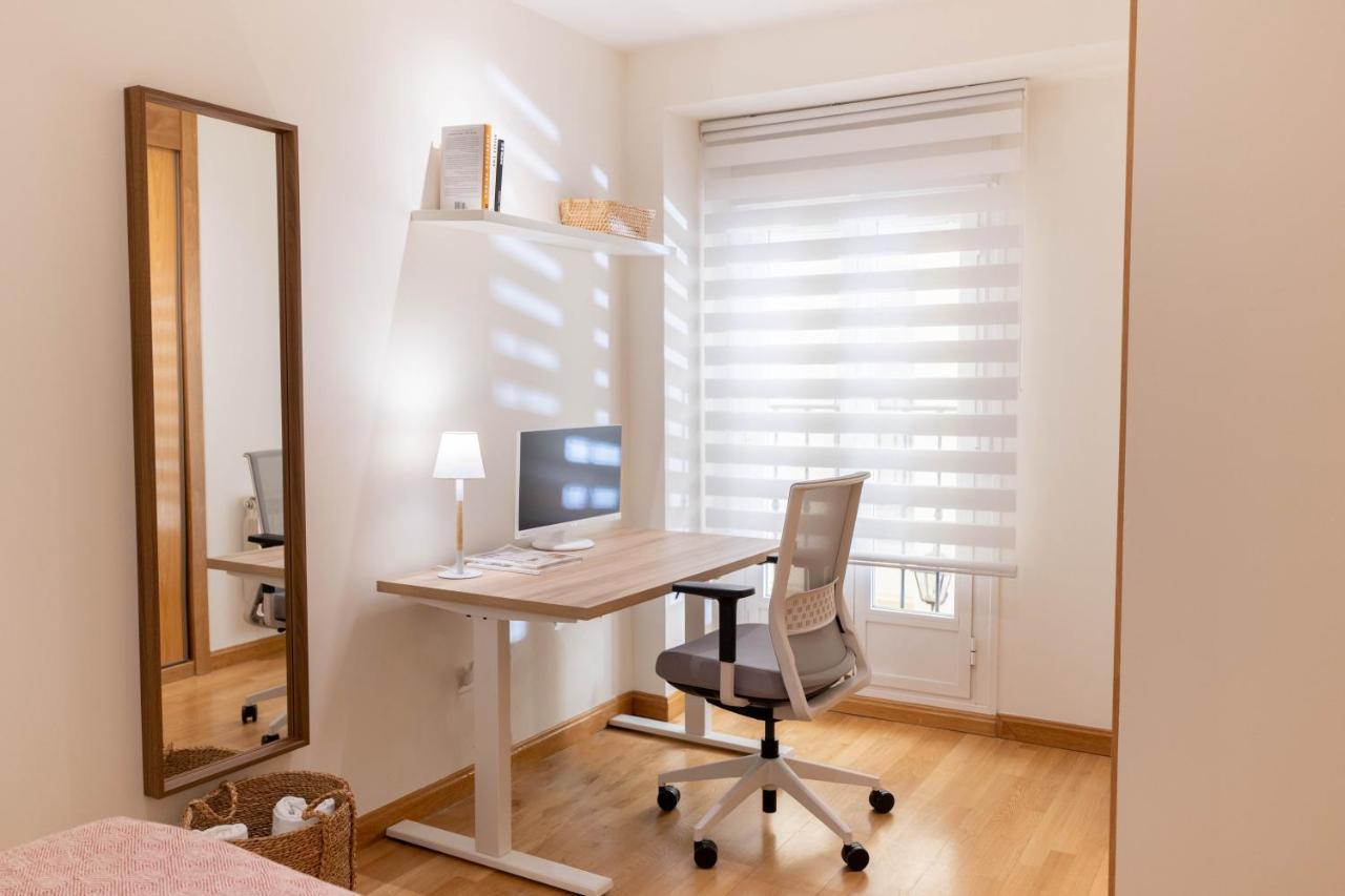 Amazing Apartment In Huertas Madrid Exterior foto